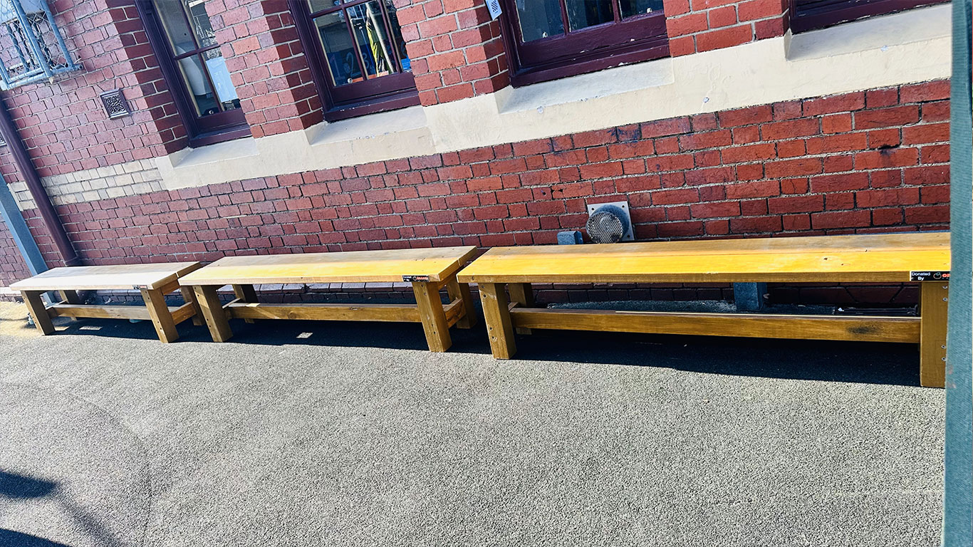 Port Phillip Specialist School – Waiting Bay Benches